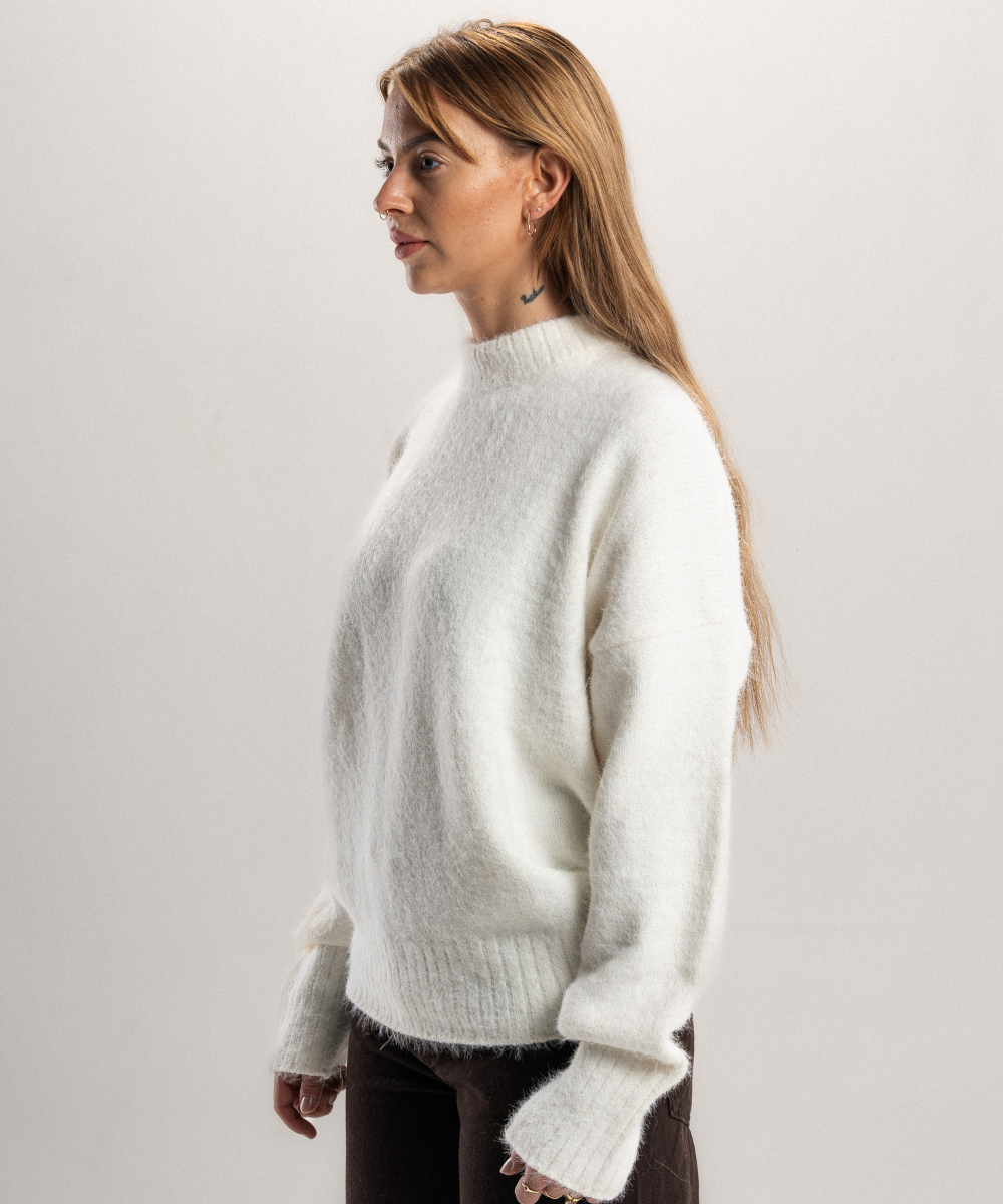 Mohair_Crewneck_In_white